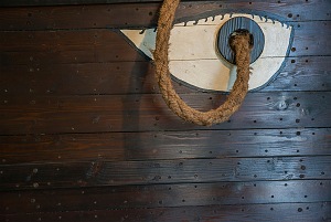 Pio Tarantini, Dettaglio di un'installazione all�interno del Museo Archeologico Provinciale di Brindisi. � Pio Tarantini.