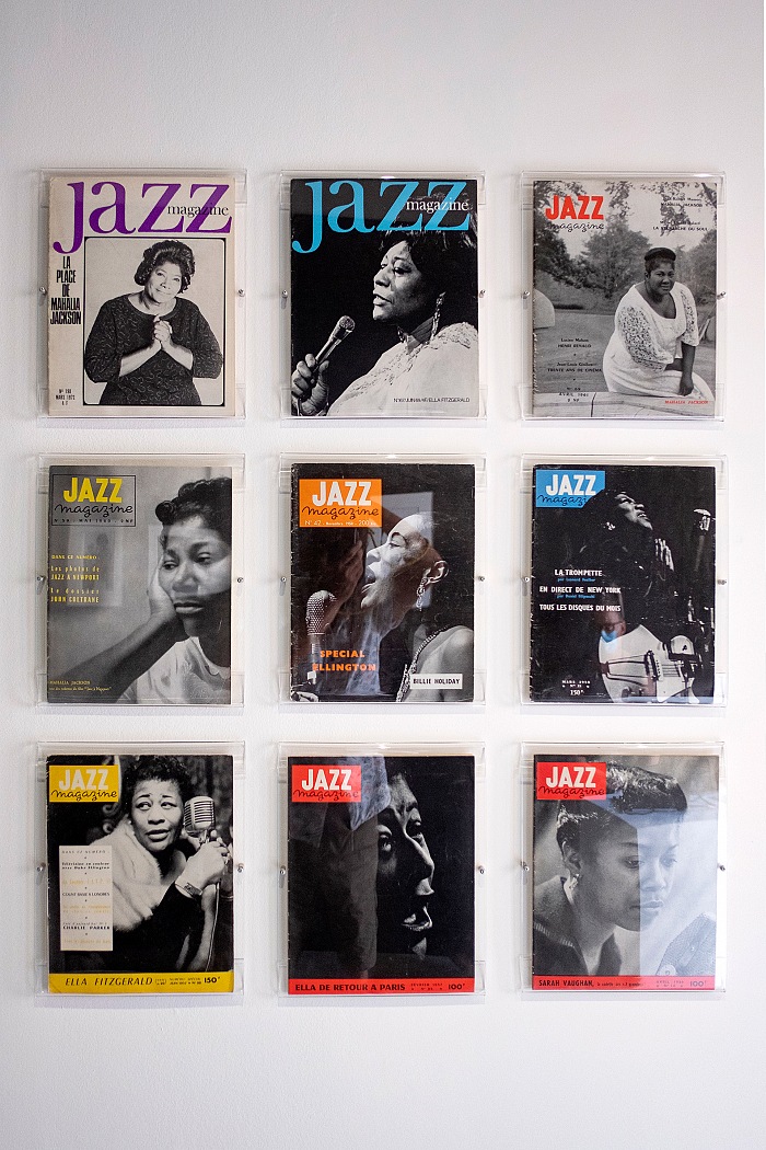 Salvo Veneziano, Un momento della visita alla mostra Jazz Power! Jazz Magazine, Vingt ans d'avant-garde (1954-1974).  Salvo Veneziano/FPmag/Palermofoto.