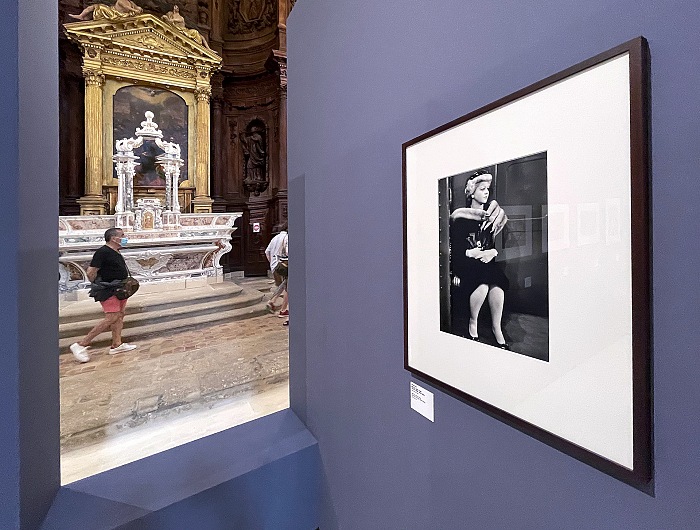 Un momento della visita alla mostra Sabine Weiss, une vie de photographie.  Giuseppe Sinatra/FPmag/Palermofoto.